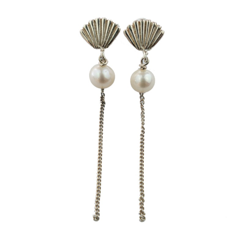 clam shell Riptide Pearl Earrings